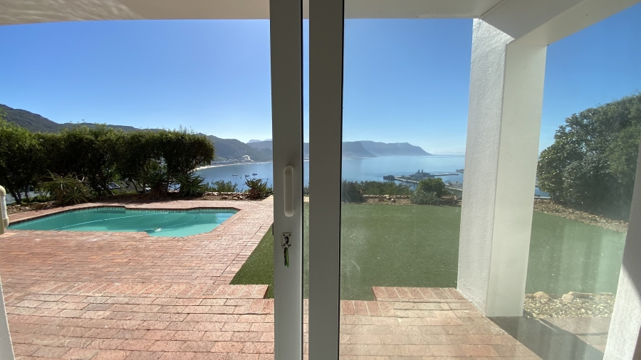 5 Bedroom Property for Sale in Simons Kloof Western Cape